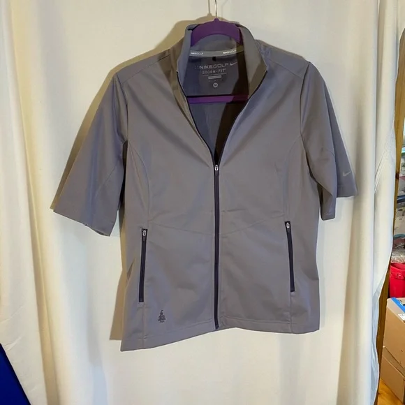 Nike Golf, Storm fit, size medium - Picture 2 of 7